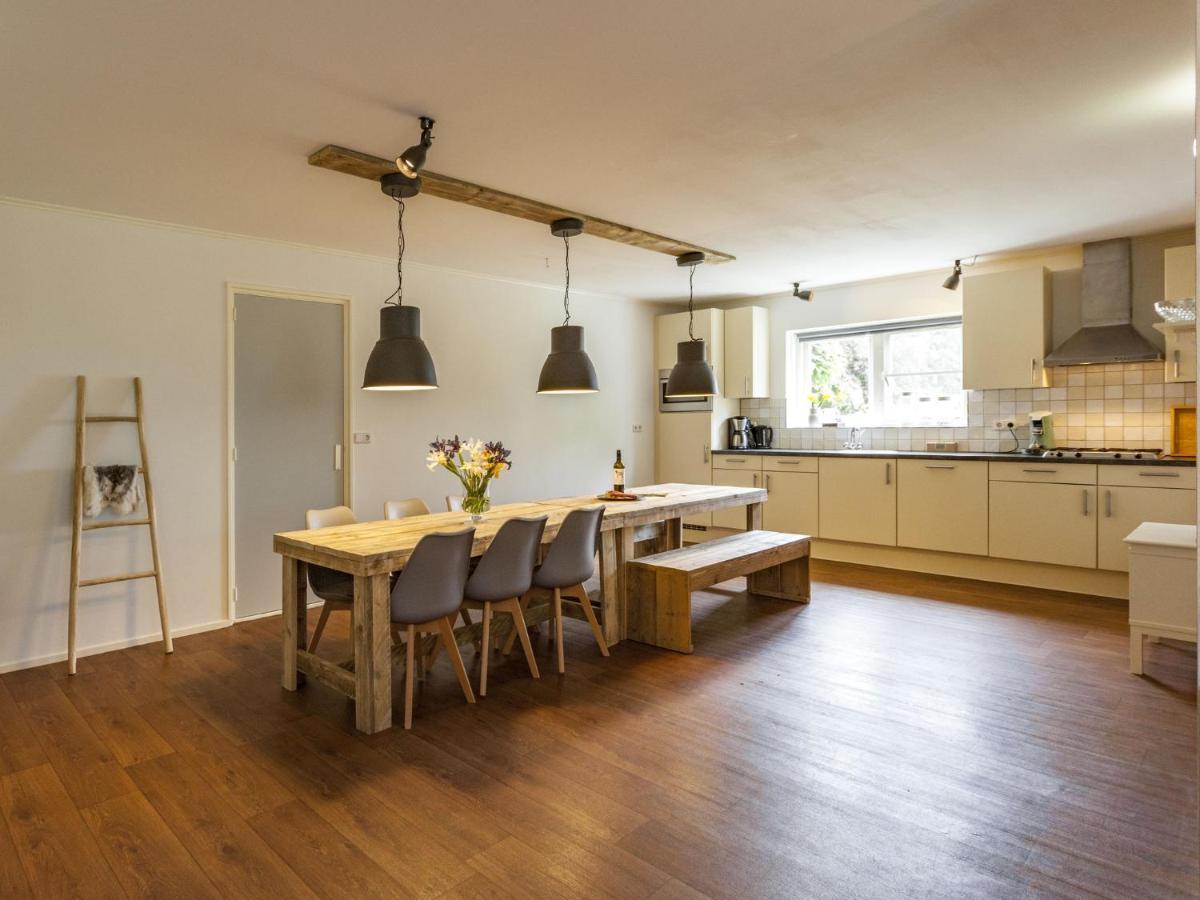 Charming Holiday Home near Beach in Meliskerke Eksteriør bilde